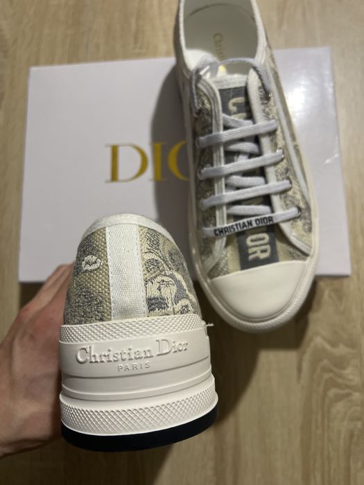 Dior walk’n’dior