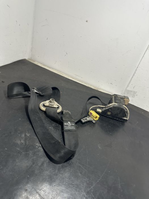 Centura siguranta dreapta fata volkswagen Vw T5 Transporter