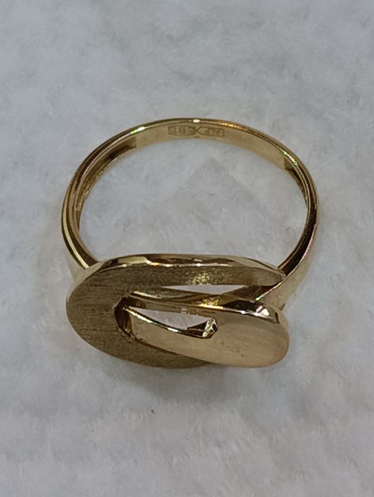 Золотое кольцо, новые бренды, Alfa gold .вес  3,08 гр. Проба 585