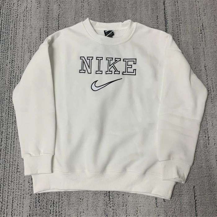 Pulover Nike.