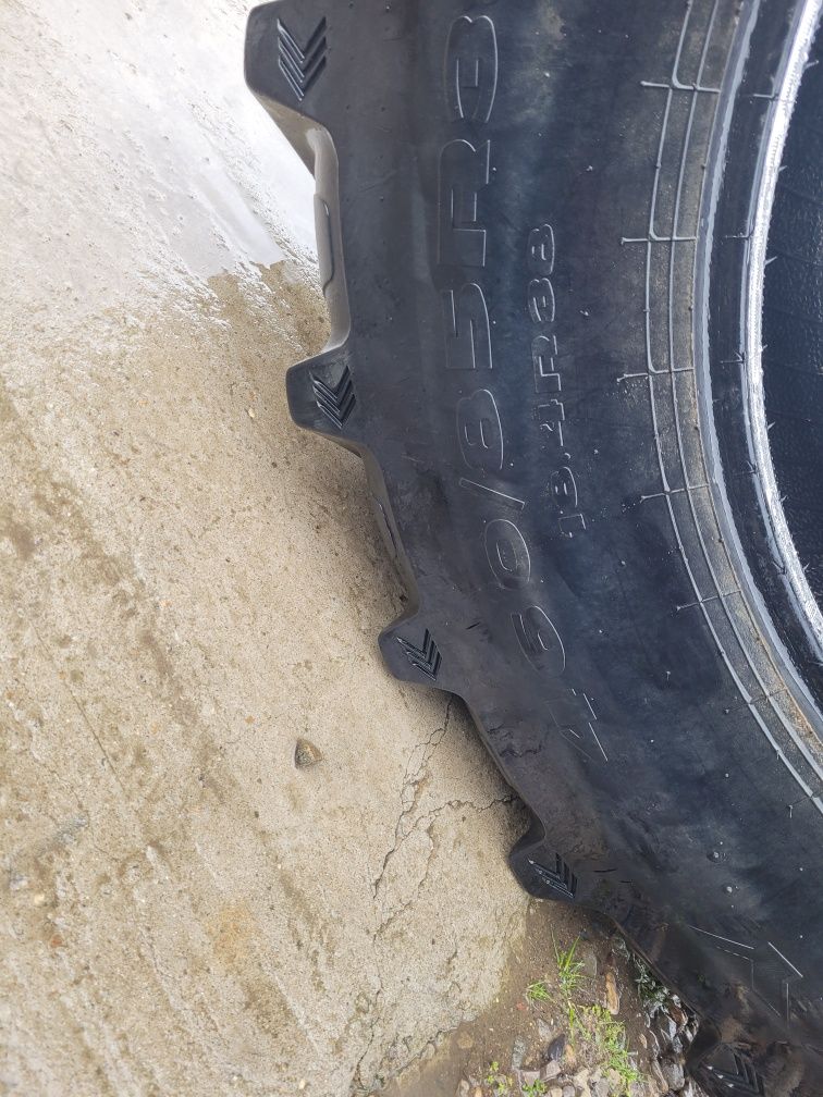 Anvelope tractor Galaxy 460/85 R38 (18.4 R38)