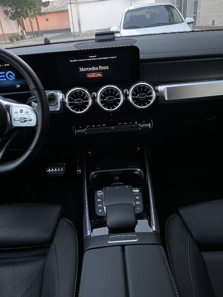 Mersedez benz EQB 300 srochno