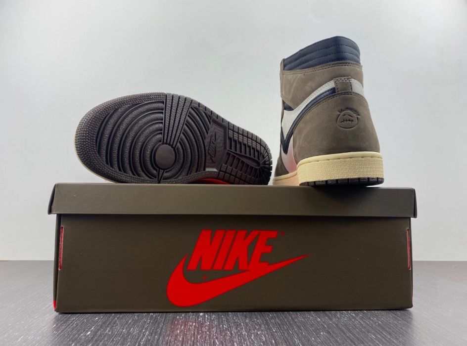 Adidasi Jordan 1 Travis Scott Retro OG Mocha