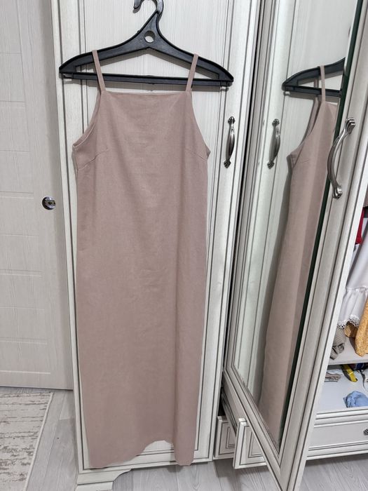 Продаются красивые платья по символическим ценам