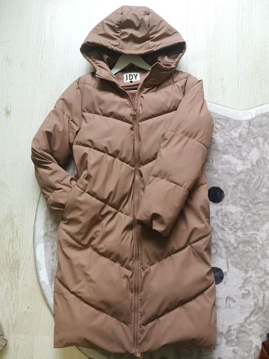 Дамски зимни якета бежаво и кафяво