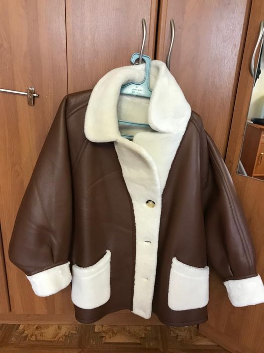 Продам женскую дубленку