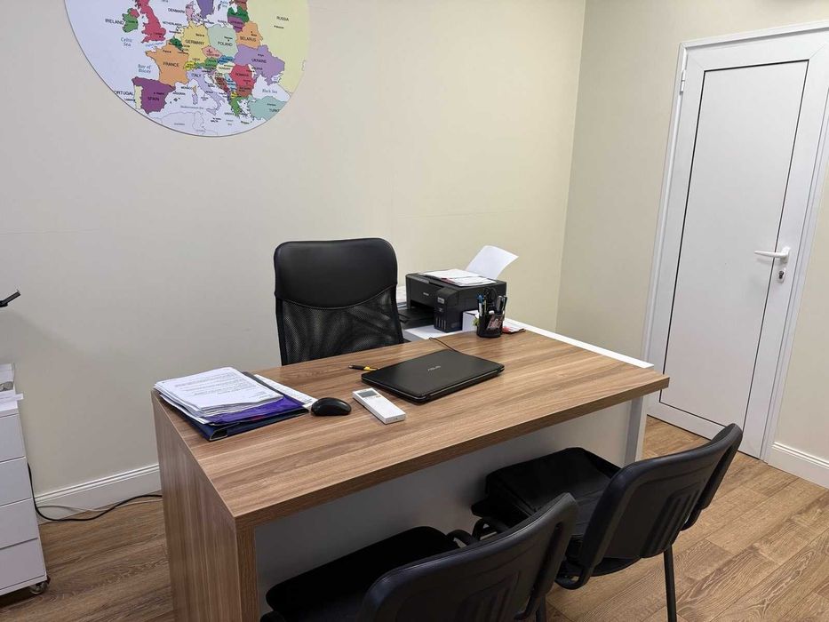 Офис обзавеждане - цялостно.