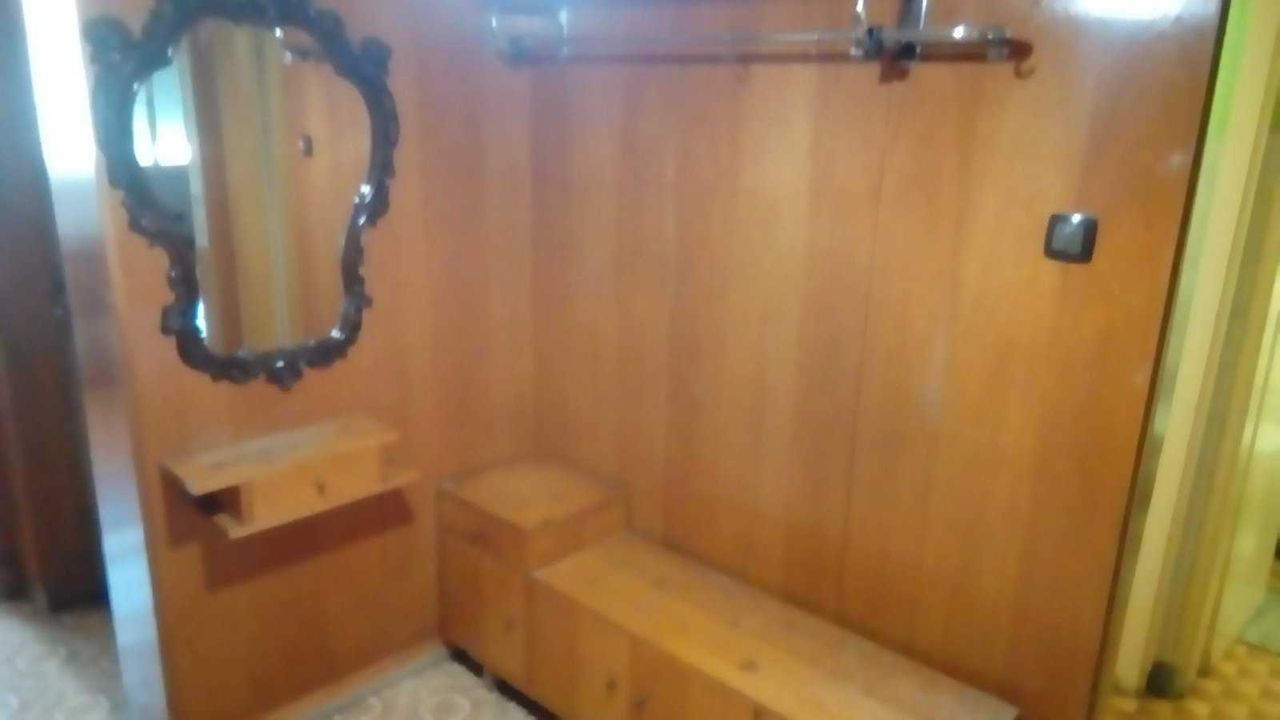Продава се Етаж от къща в Карнобат - 300 кв.м за 444 €/кв.м - Снимка #4