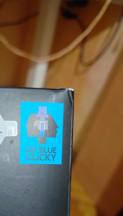 Геймърска механична клавиатура Logitech G PRO GX Blue Clicky - TKL RGB