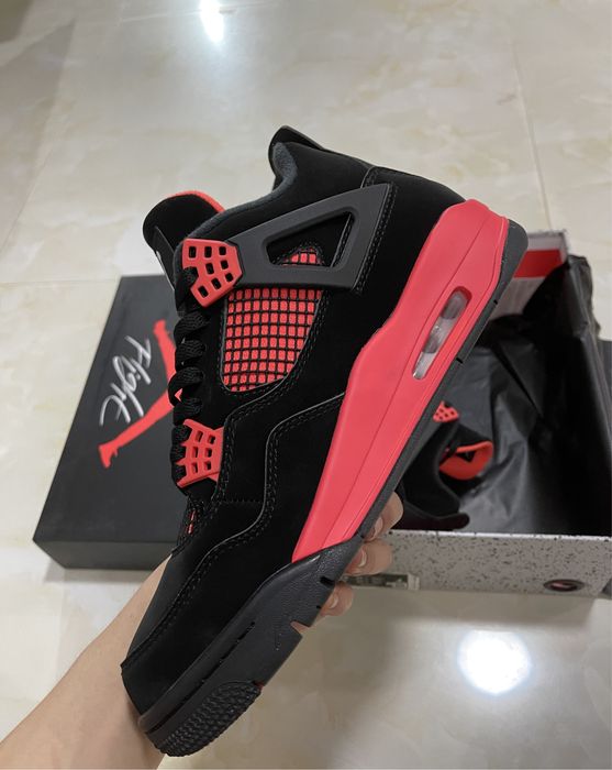 Air Jordan 4 Retro Red Thunder