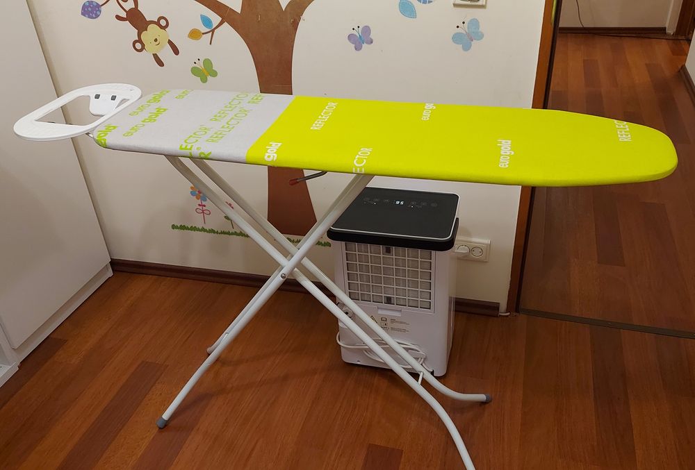 Vand masa de calcat haine