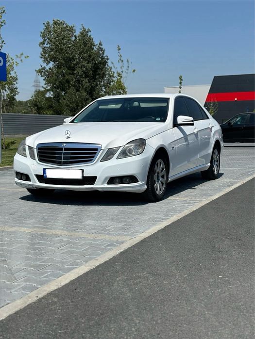 Mercedes-Benz E-Class E200