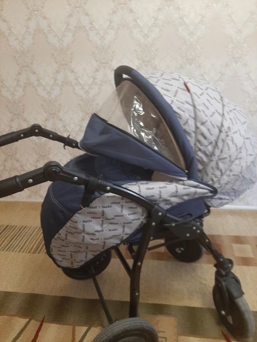 Продам коляску срочно