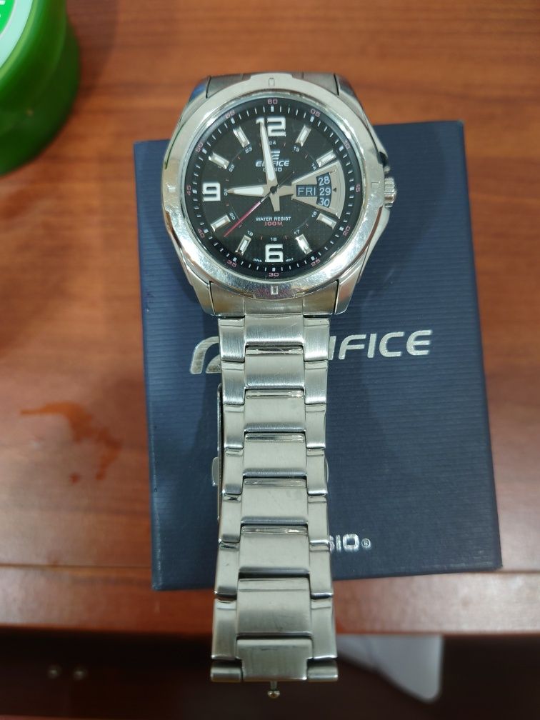 Продам часы Casio Edifice