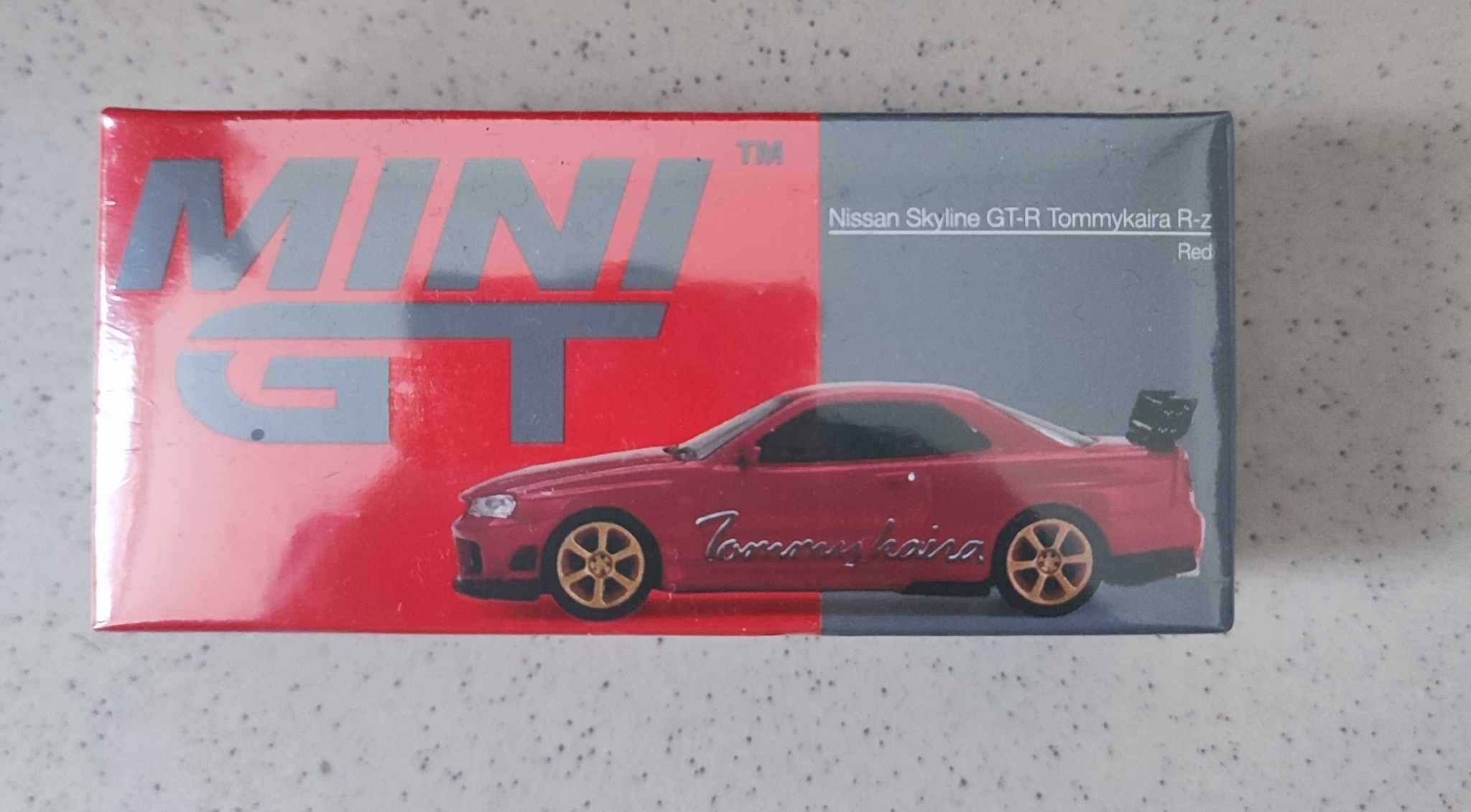 Mini GT 1/64 колички