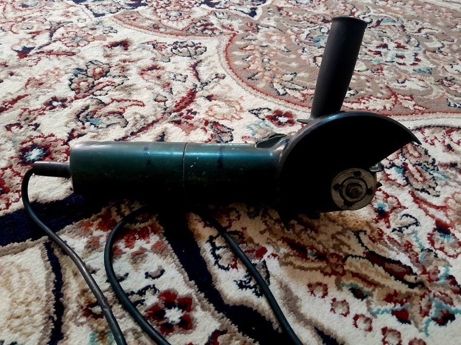 Болгарка сотилади холати яхши