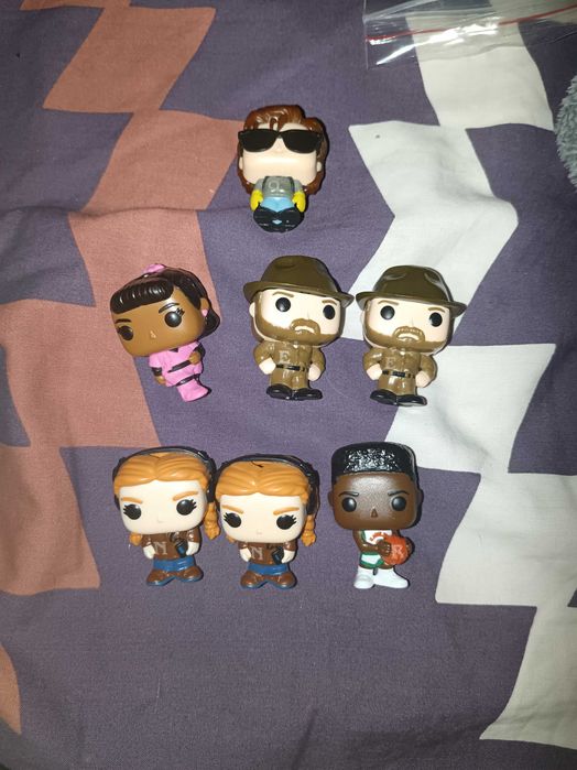 Stranger things funko pop kinder joy