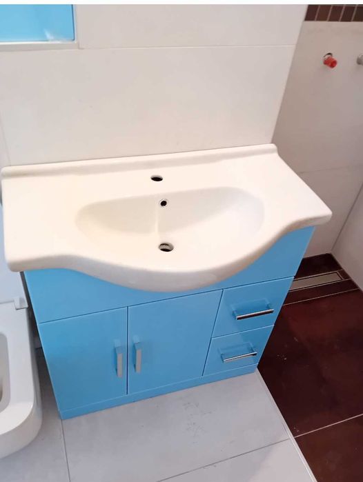 Dulap ptr mașină de spălat și chiuveta de baie cu dulapior
