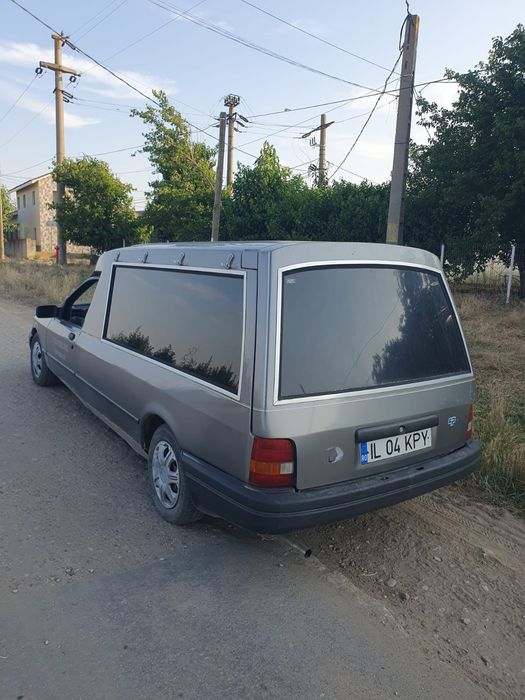 Vând Dric Funerar Ford  Sierra ! An 1999 ! 
Motor 2.0 benzină 
Acte va