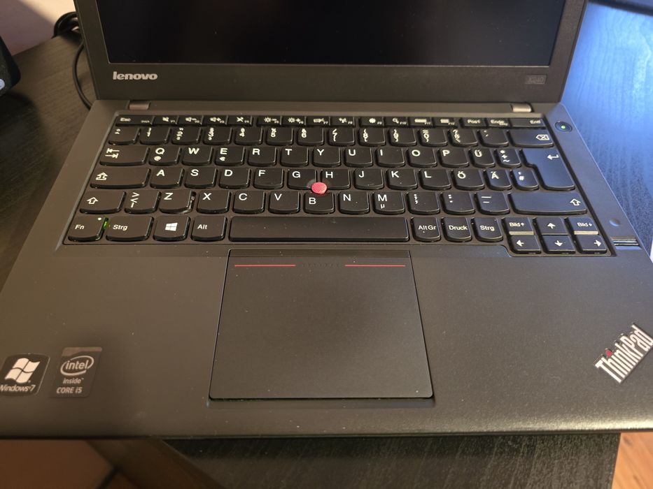 Продавам лаптоп Lenovo X240