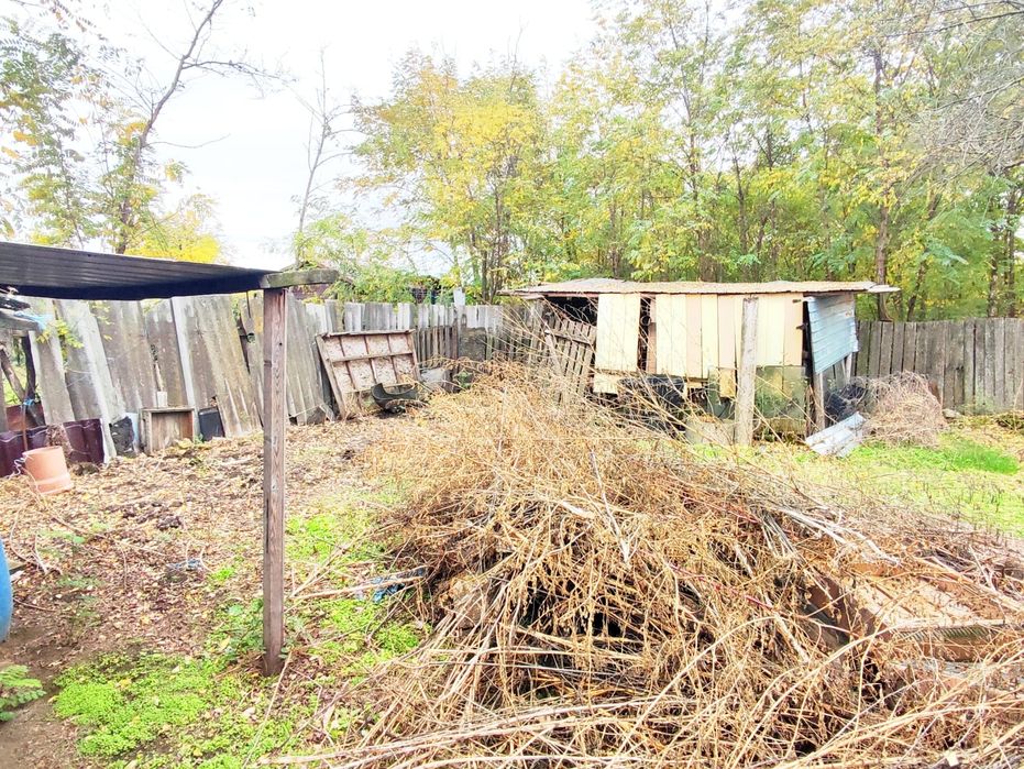 Casă Bătrânească Mărtăcești. 532 .m2, la 9 min de Brăila 30.000e neg