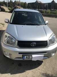 Toyota Rav 4 2005 benzina,120 000km,in stare tehnica si estetica f bun