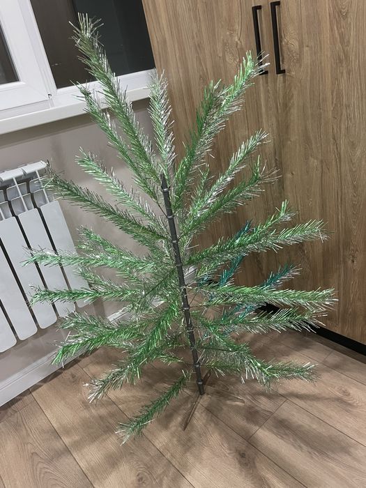 Продам небольшую ёлку 75см