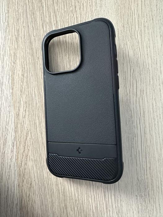 Husa Iphone 14 Pro Spigen Rugged Armor MagSafe