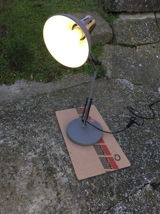 немска , разтегателна работна лампа "Nino"