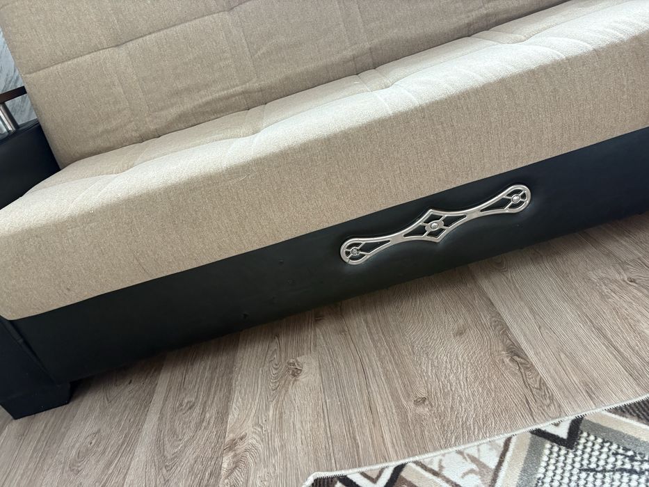 vand canapea extensibila