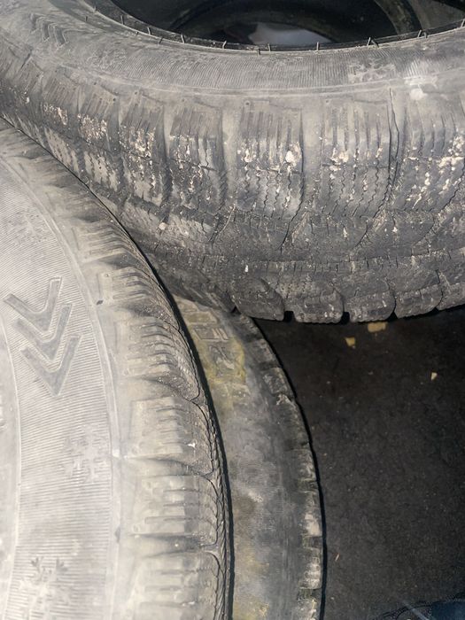 Шина р15 зима состояние отличное
