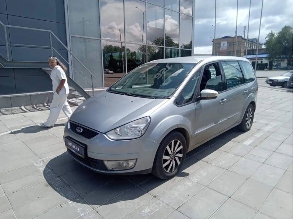 Ford galaxy 2009 бензин