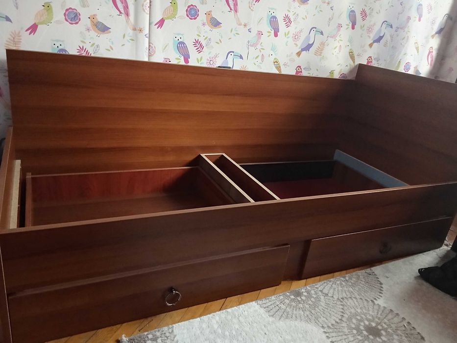 Детско легло 87/195 -2 бр и бюро 60/92