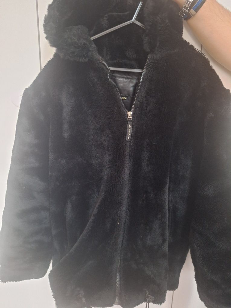 Haina de blana  neagra de dama scurtă