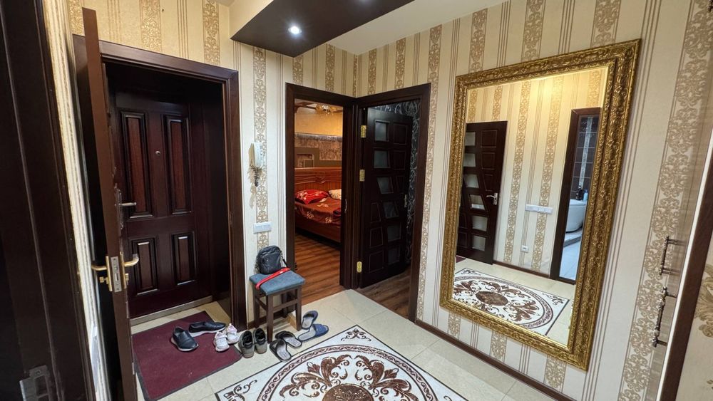 Продаётся 4 ком; 90м2 Ц-5 ор-р: на Небе, Gentlemen’s pub