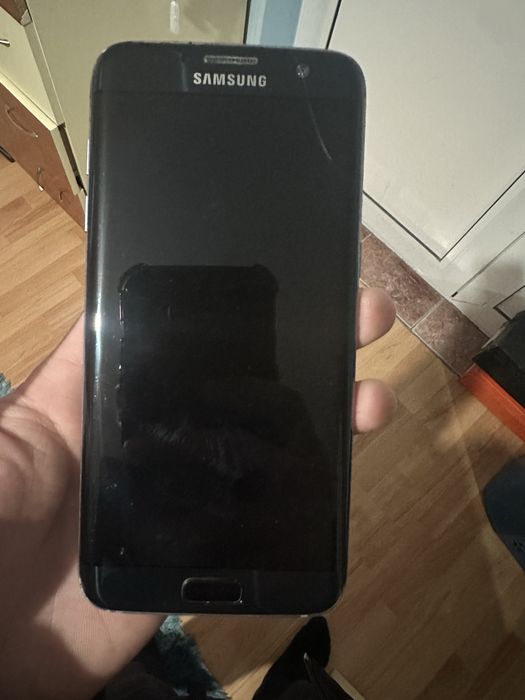 Vand samsung S7 edge NEFUNCTIONAL