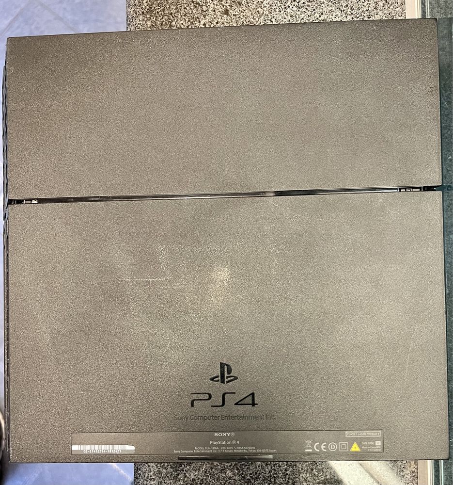 Sony PlayStation 4