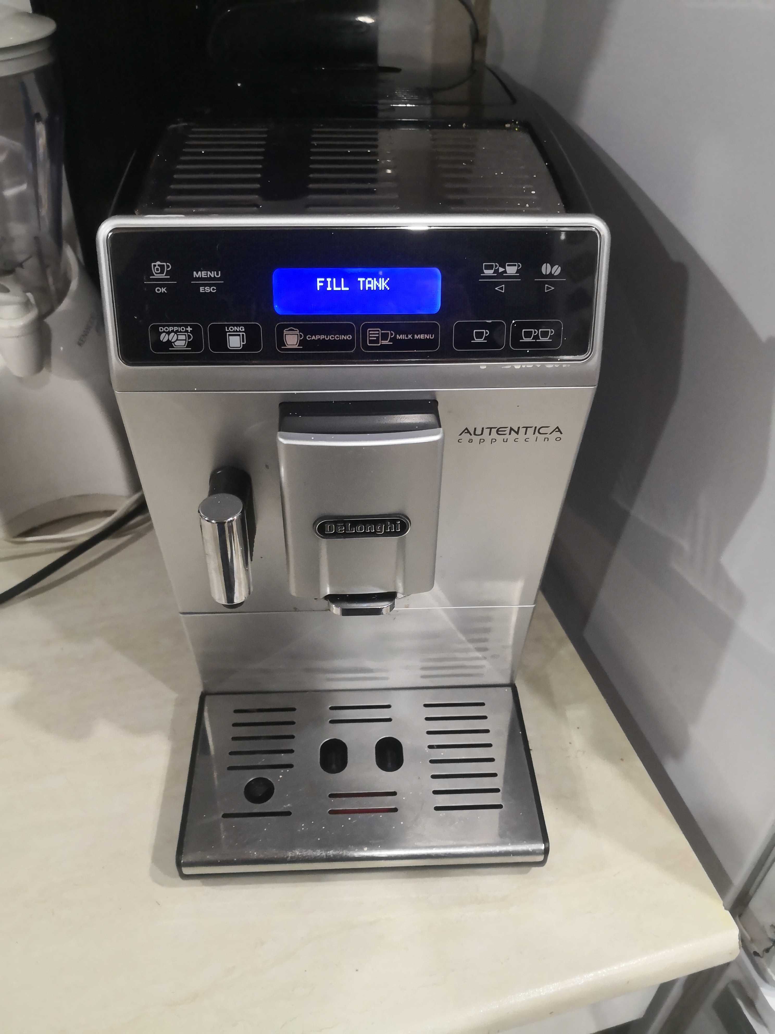 Кафе Машина Delonghi