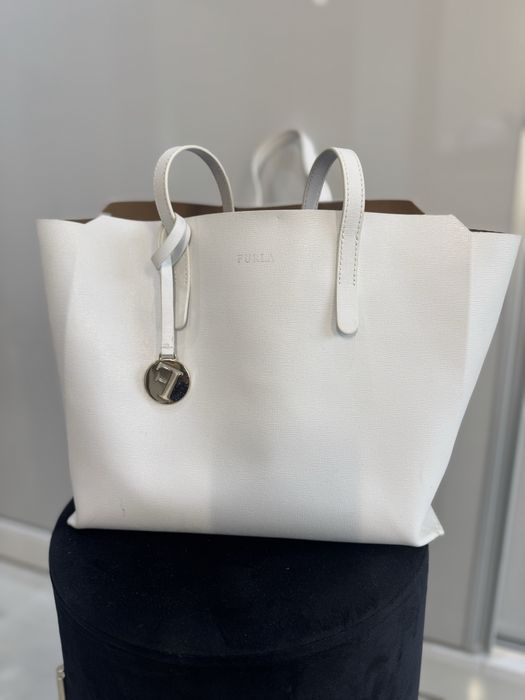 Чанта на “FURLA”
