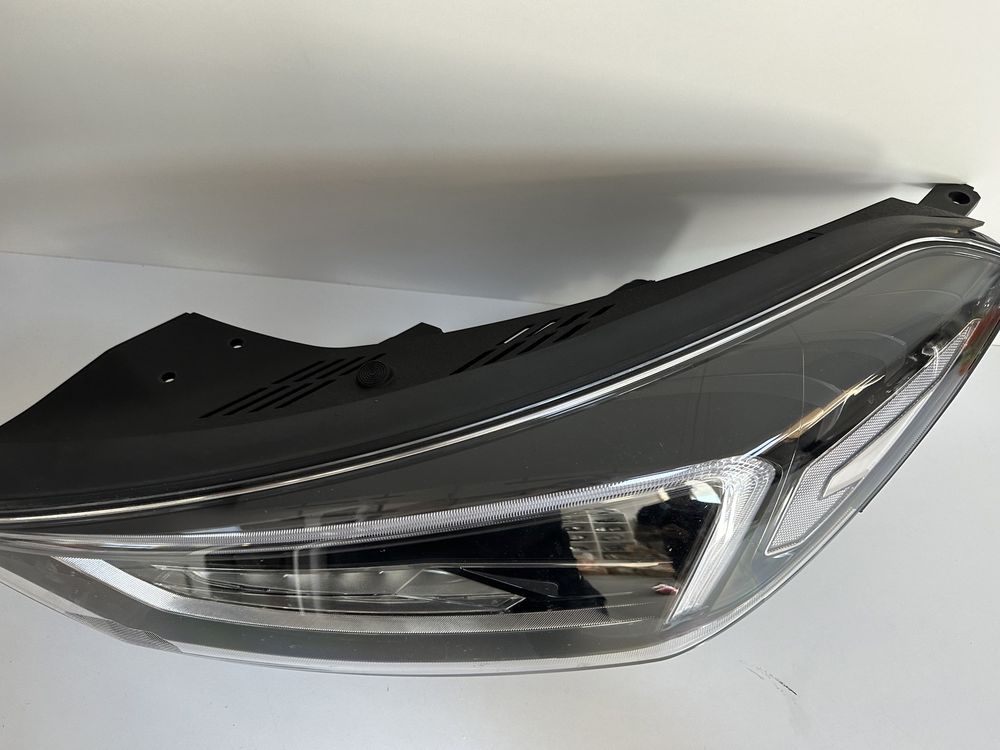 Hyundai tucson фар фарове лед фулл лед