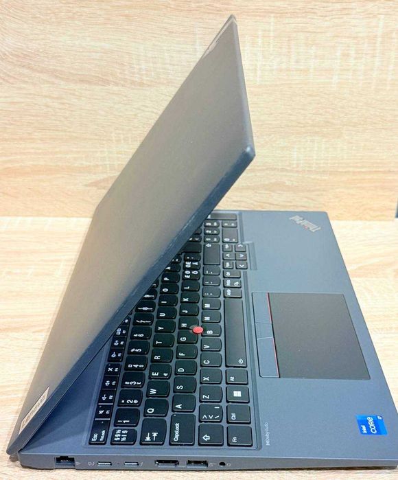 Lenovo ThinkPad T16 Gen 2 - Cod 60610