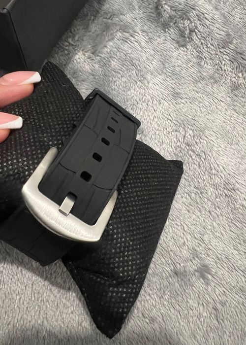 Унисекс Часовник с кристали RichhM