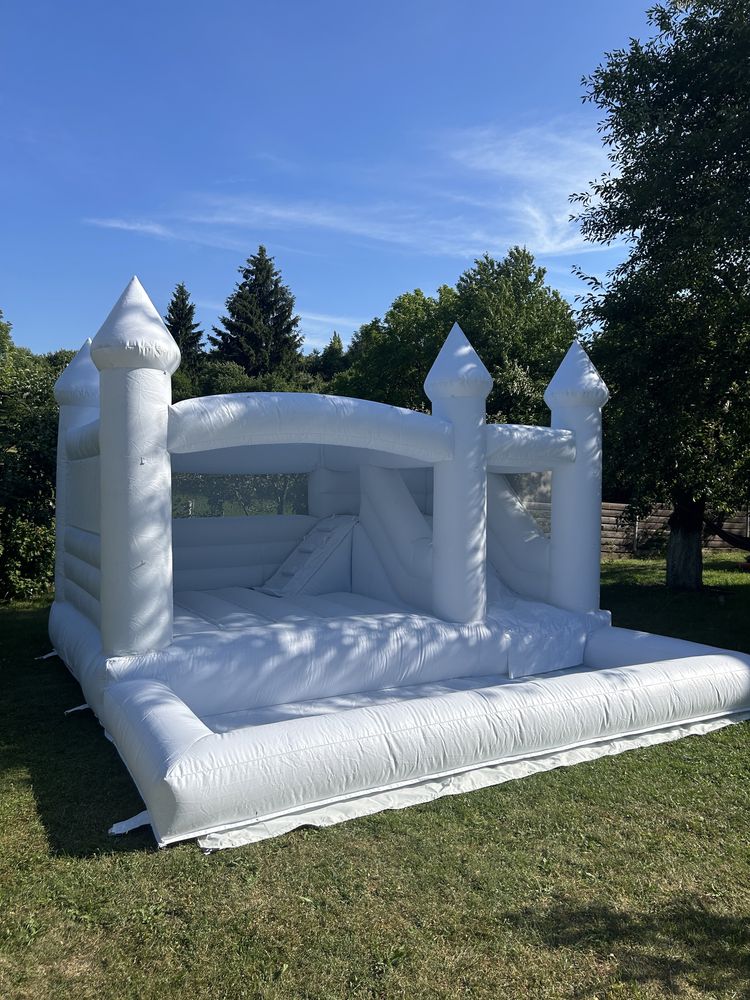 Castel Gonflabil Alb pentru Nuntă, Botez sau Evenimente | Cluj-Napoca