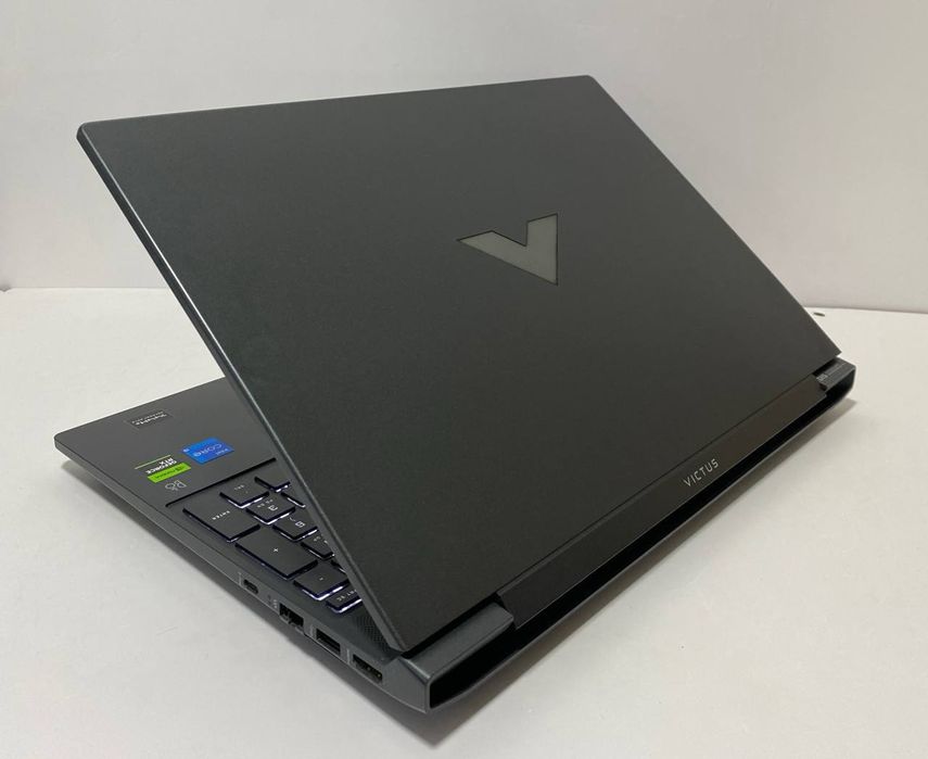 HP Victus Gaming RTX 3050