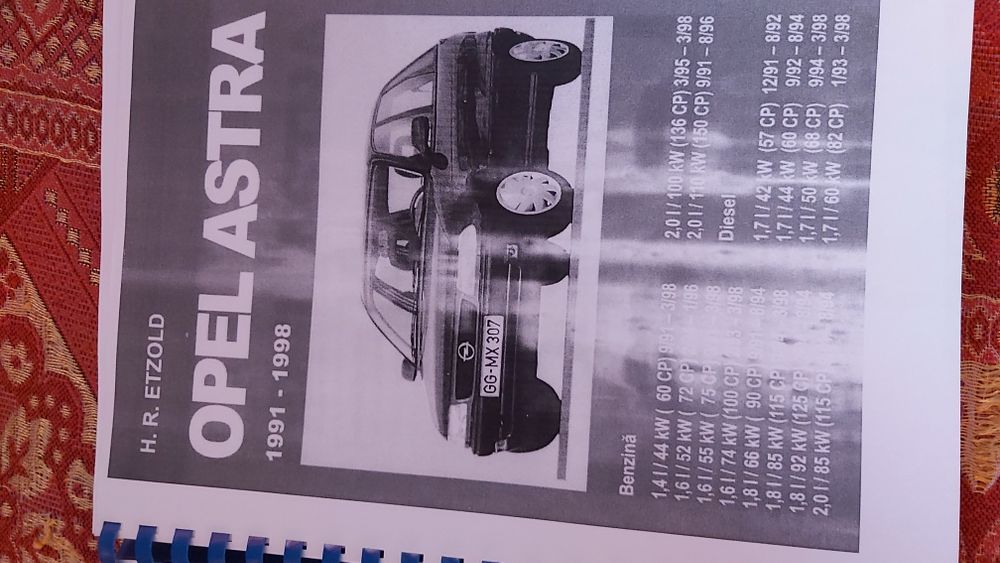 Vand 2 volume, in romana, carti tehnice pentru Opel Astra (motor clas