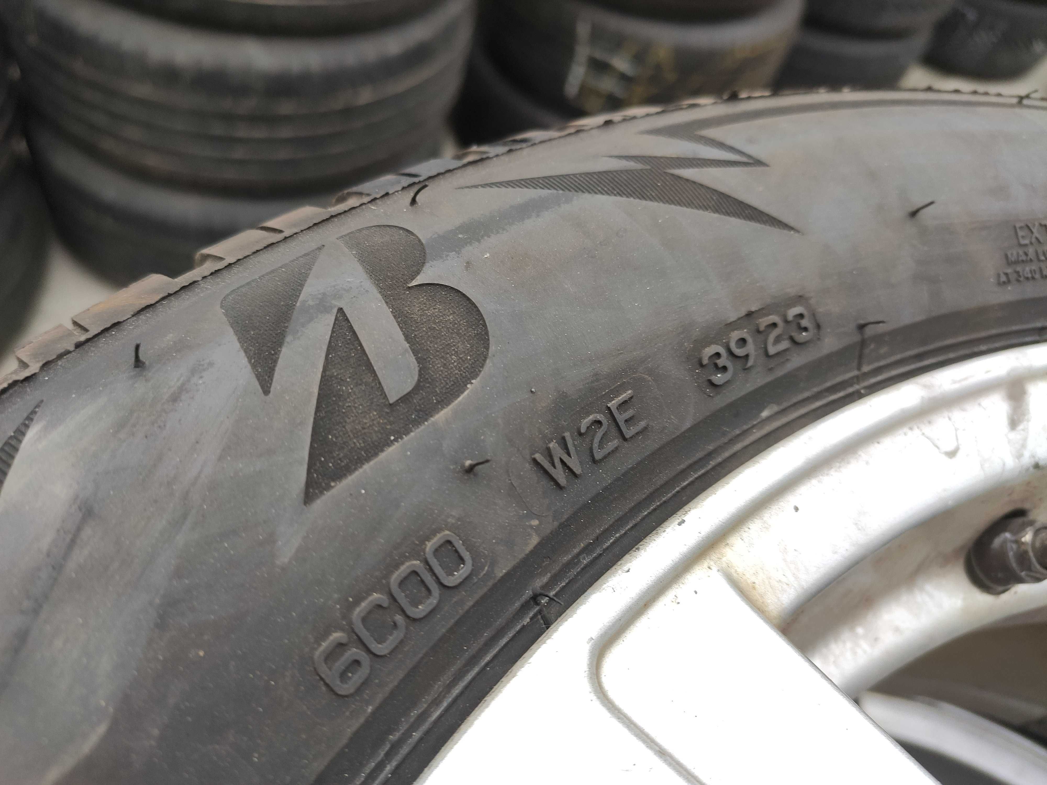 4бр Зимни гуми 225 55 18 - Bridgestone - DOT 2023