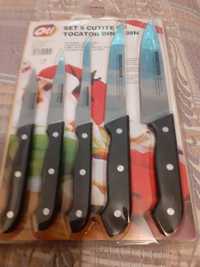 Set 5 cutite plus tocator lemn