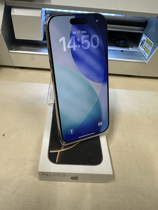 Iphone 16 pro / 256 gb baterie / 96% baterie / garantie