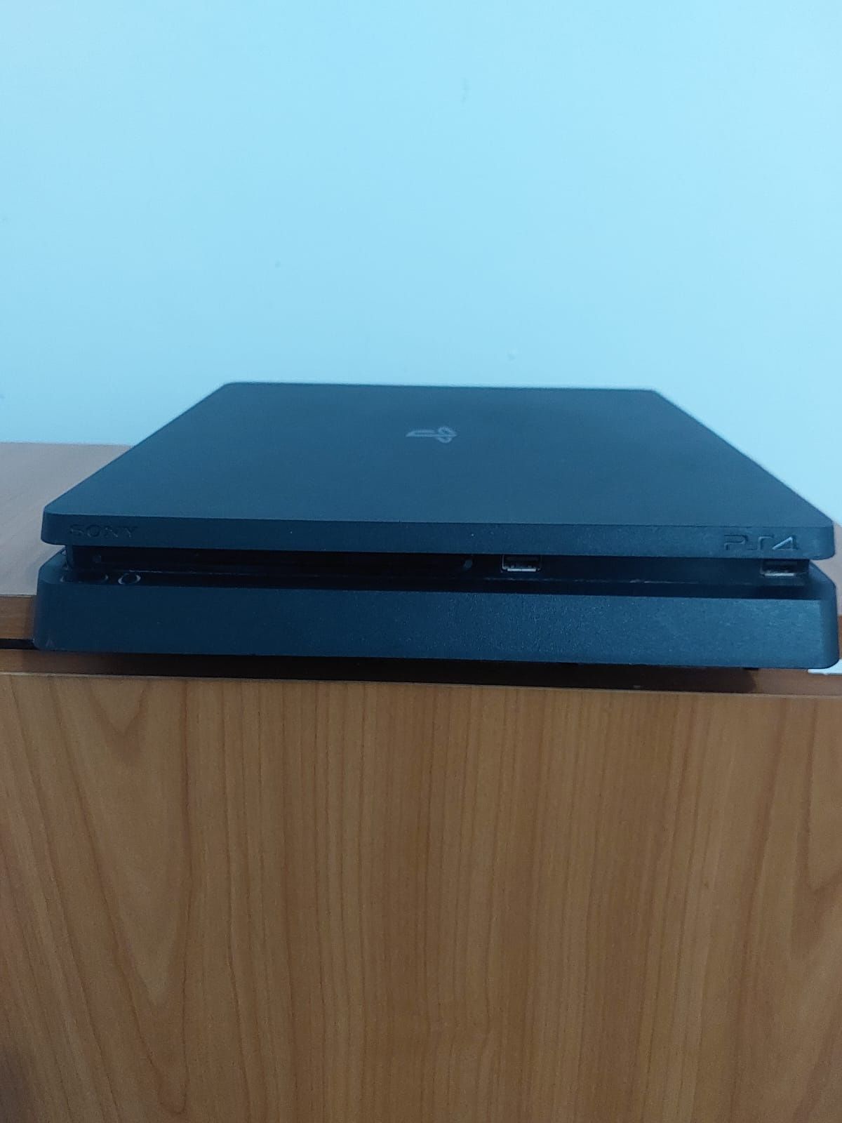 De vanzare Ps4 slim