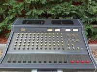 Yamaha EM-300, mixer analogic, 12 canale, amplificator
